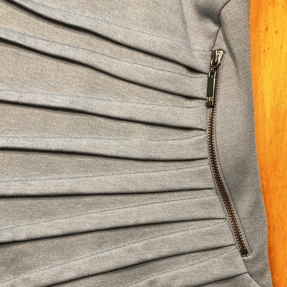 Ivanka Trump Blue Ruched Sunburst Sleeveless Round Neck Stretch Dress - Picture 5 of 11